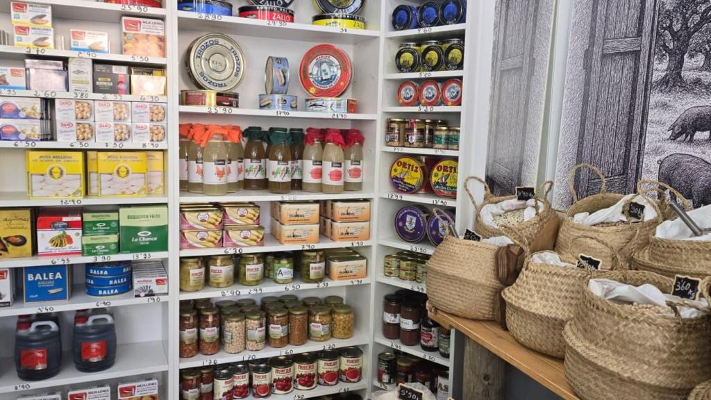 Interior de la tienda De Origen.