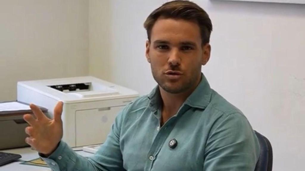 Carlos Carbonell. EE