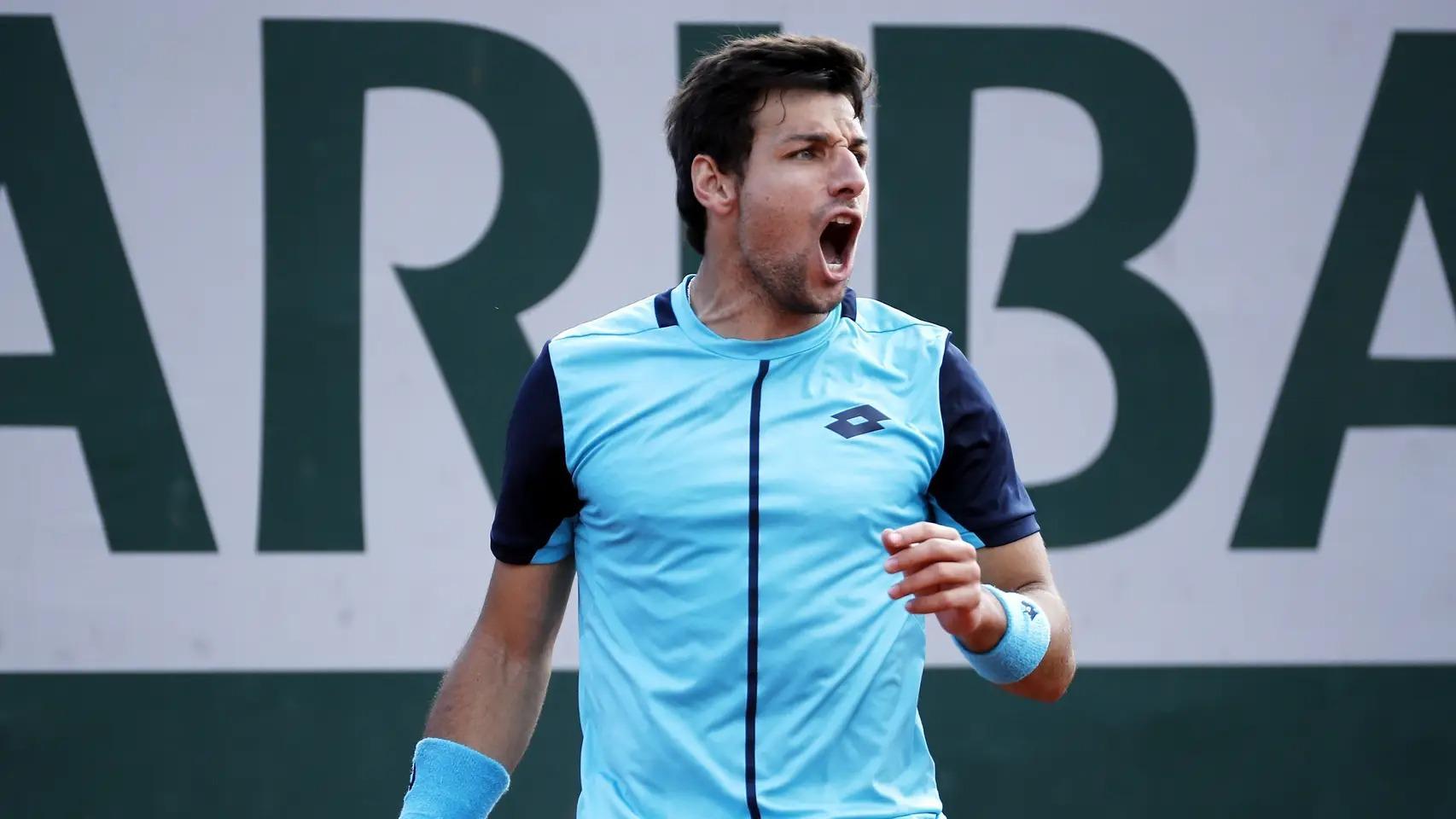 Bernabé Zapata durante un partido de tercera ronda de Roland Garros