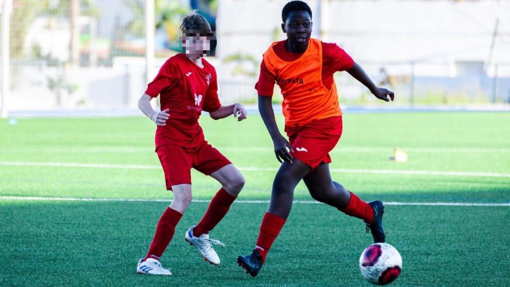 Winston joga no clube de futebol Vistabella de Alcantarilla, do qual pretende deixar esta temporada.