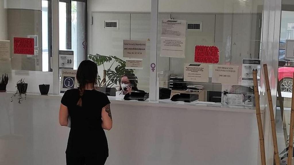 Mostrador de un centro de la salud de la Comunitat Valenciana.