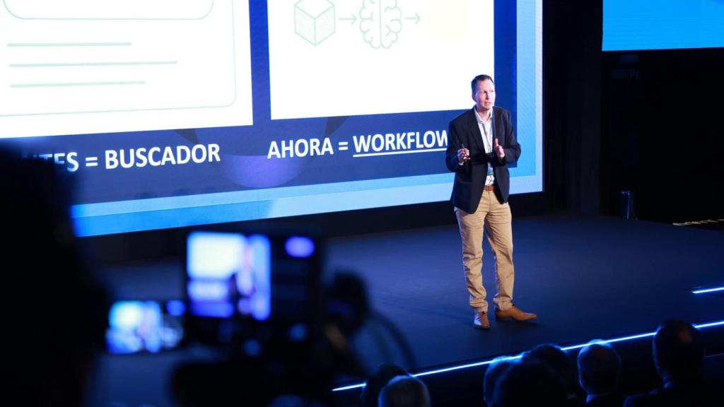 Lasse Rouhiainen, experto en inteligencia artificial, en su ponencia.