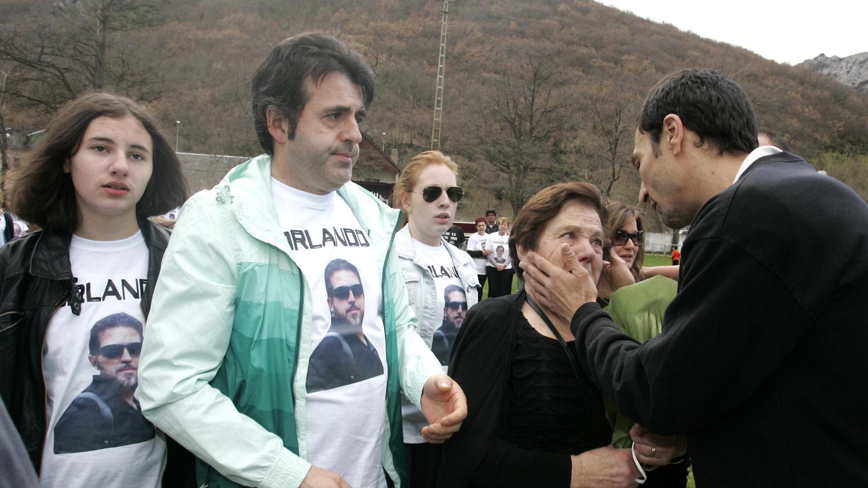 Homenaje a los mineros fallecidos en la localidad leonesa de Ciñera, en abril de 2014
