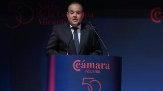 Carlos Baño durante su discurso en la noche de la economía alicantina.