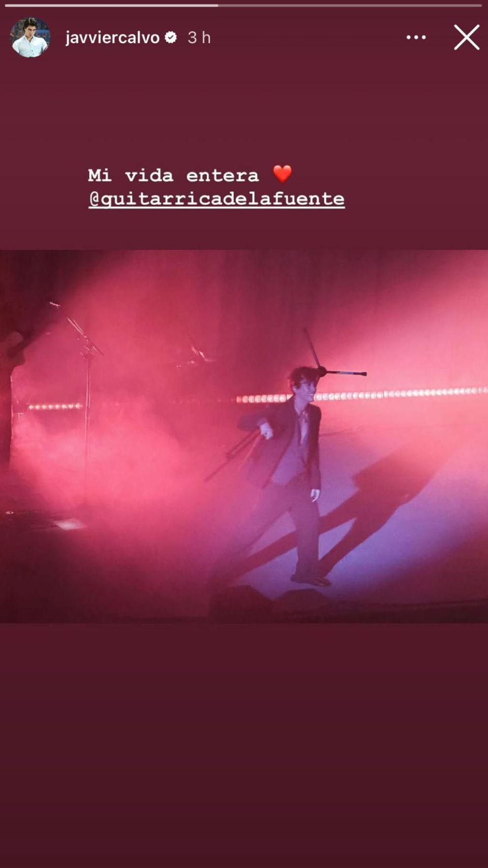 Javier Calvo ha compartido una imagen de Guitarricadelafuente en sus redes sociales.