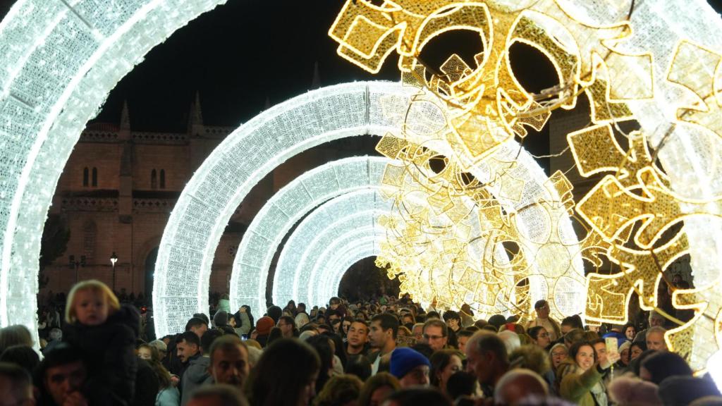 Encendido del alumbrado navideño en Valladolid del año 2024