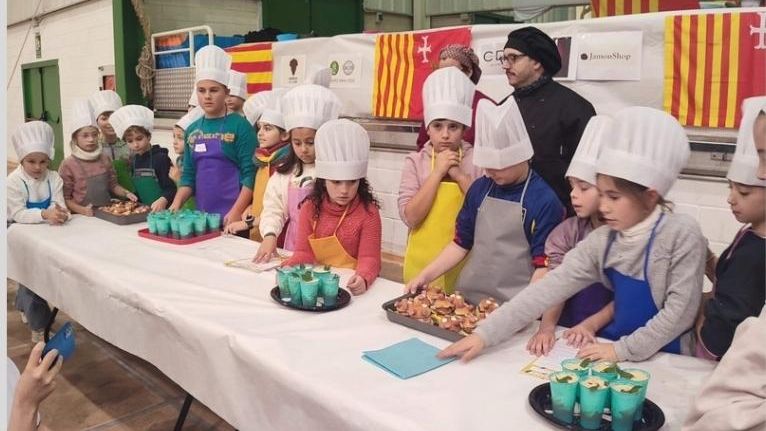 Una de las actividades infantiles durante el Concurso de Cardo 2024.