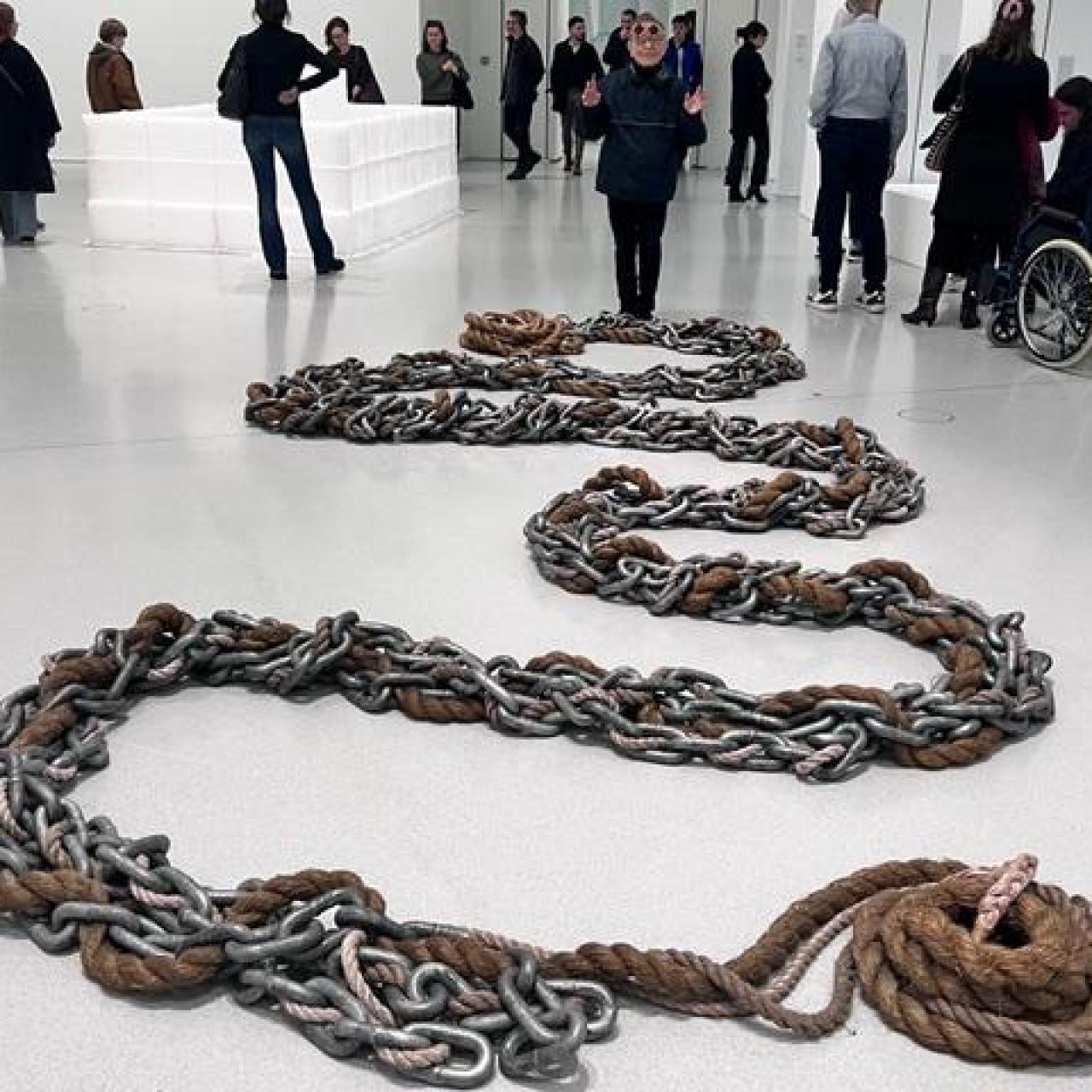 Fernando Arrabal, en una exposición.