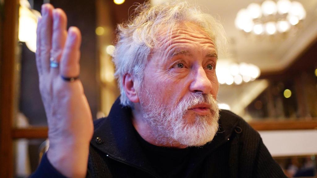 Manuel Rivas durante la entrevista.