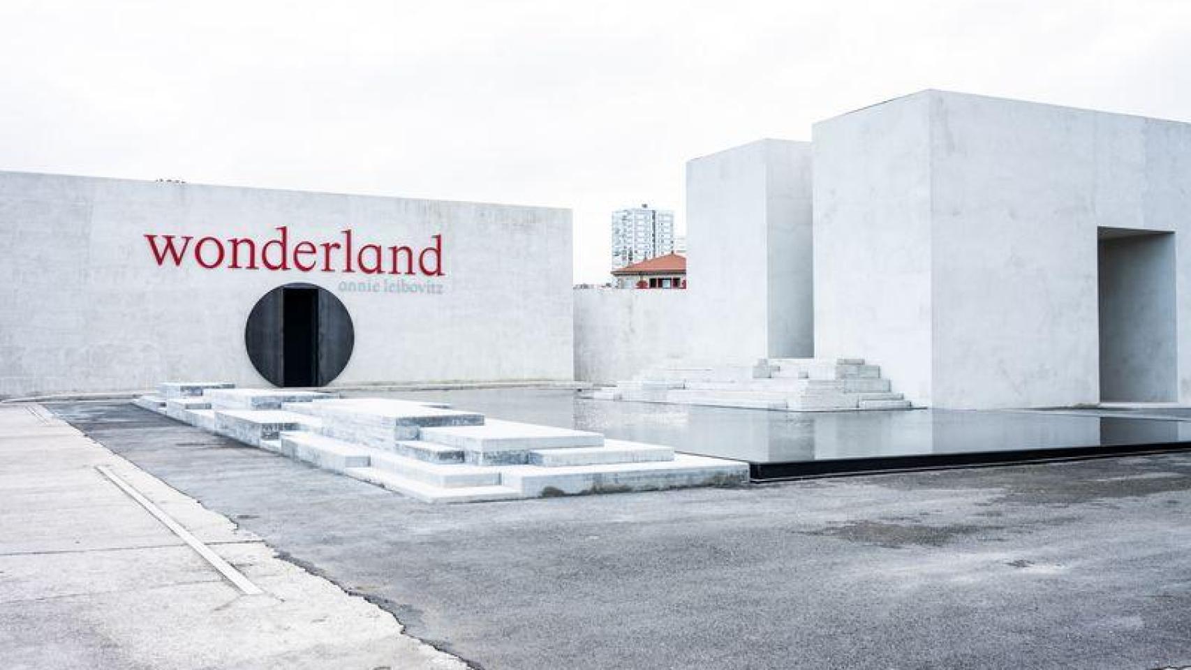 Entrada de la nueva exposición de la Fundación MOP: 'Wonderland'