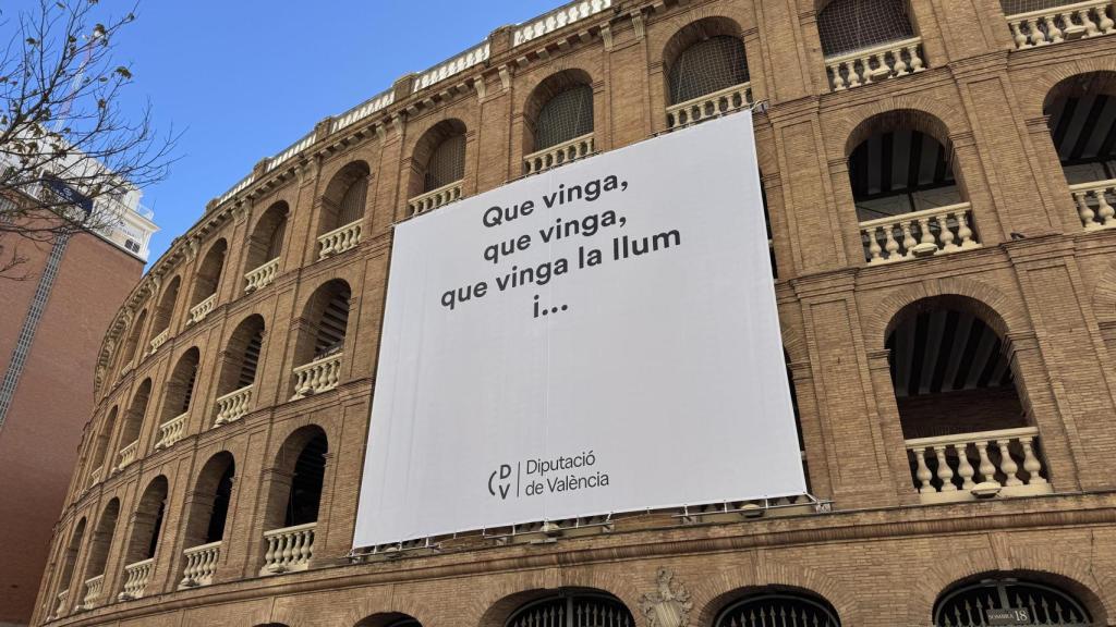 Pique en el PP de Valencia por una lona faltona con la alcaldesa. EE