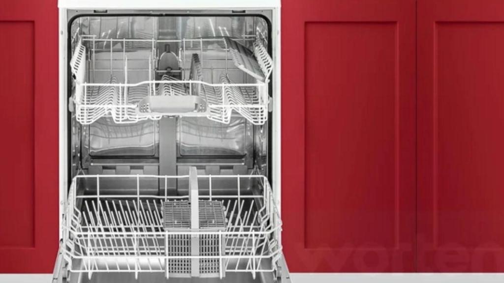 El lavavajillas rebajado con el que ahorras tiempo, energía y dinero en casa (está tirado de precio en Worten)