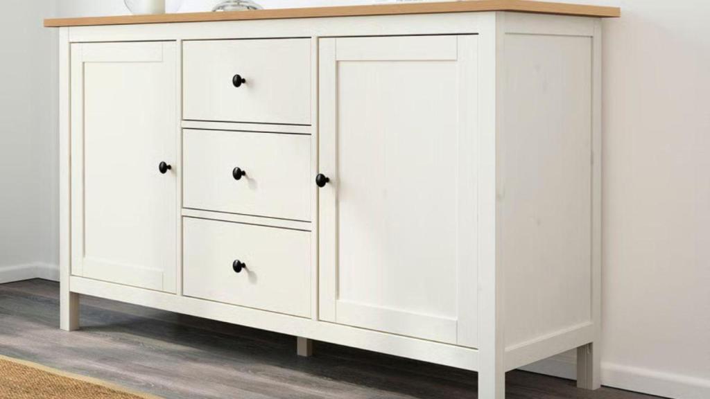 El aparador favorito de IKEA vuelve a estar en promoción: HEMNES por solo 299€