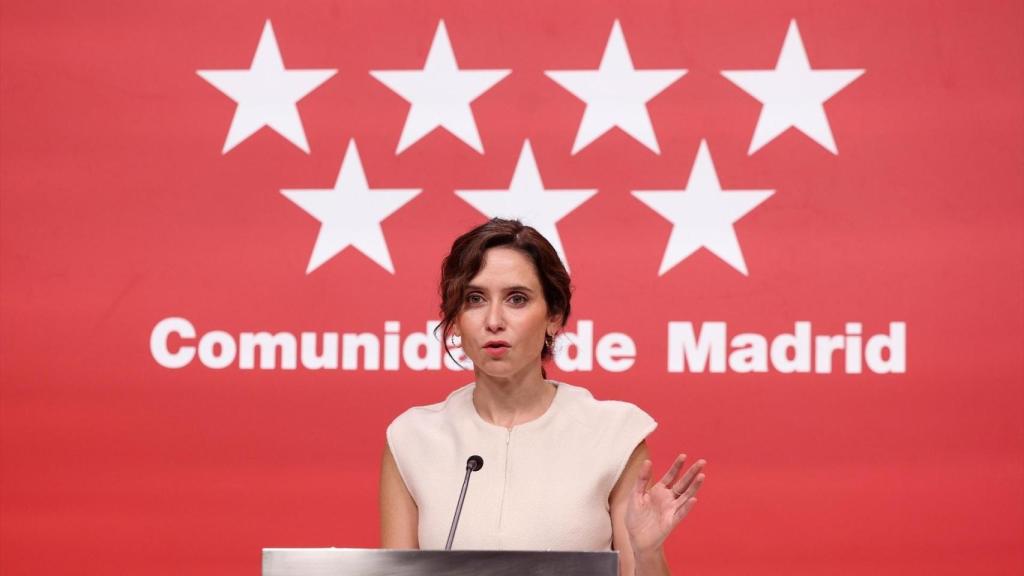 La presidenta de la Comunidad de Madrid, Isabel Díaz Ayuso, durante su comparecencia.