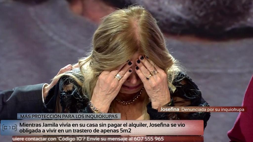 Josefina se derrumba en 'Código 10'.