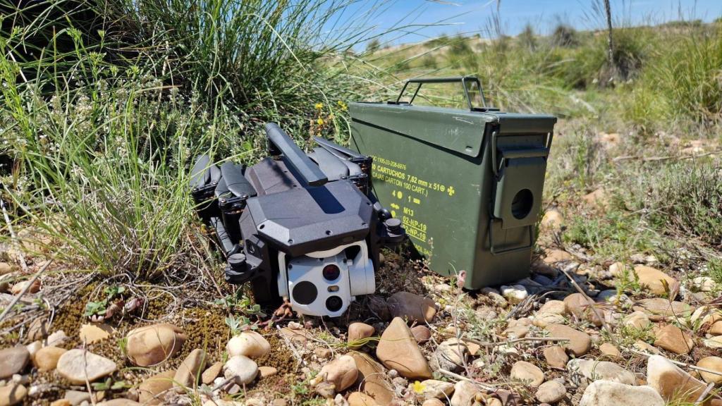 El Explorer UAS, como se conoce comercialmente, es un microdron ligero especialmente diseñado para su empleo en operaciones tácticas y despliegues rápidos.