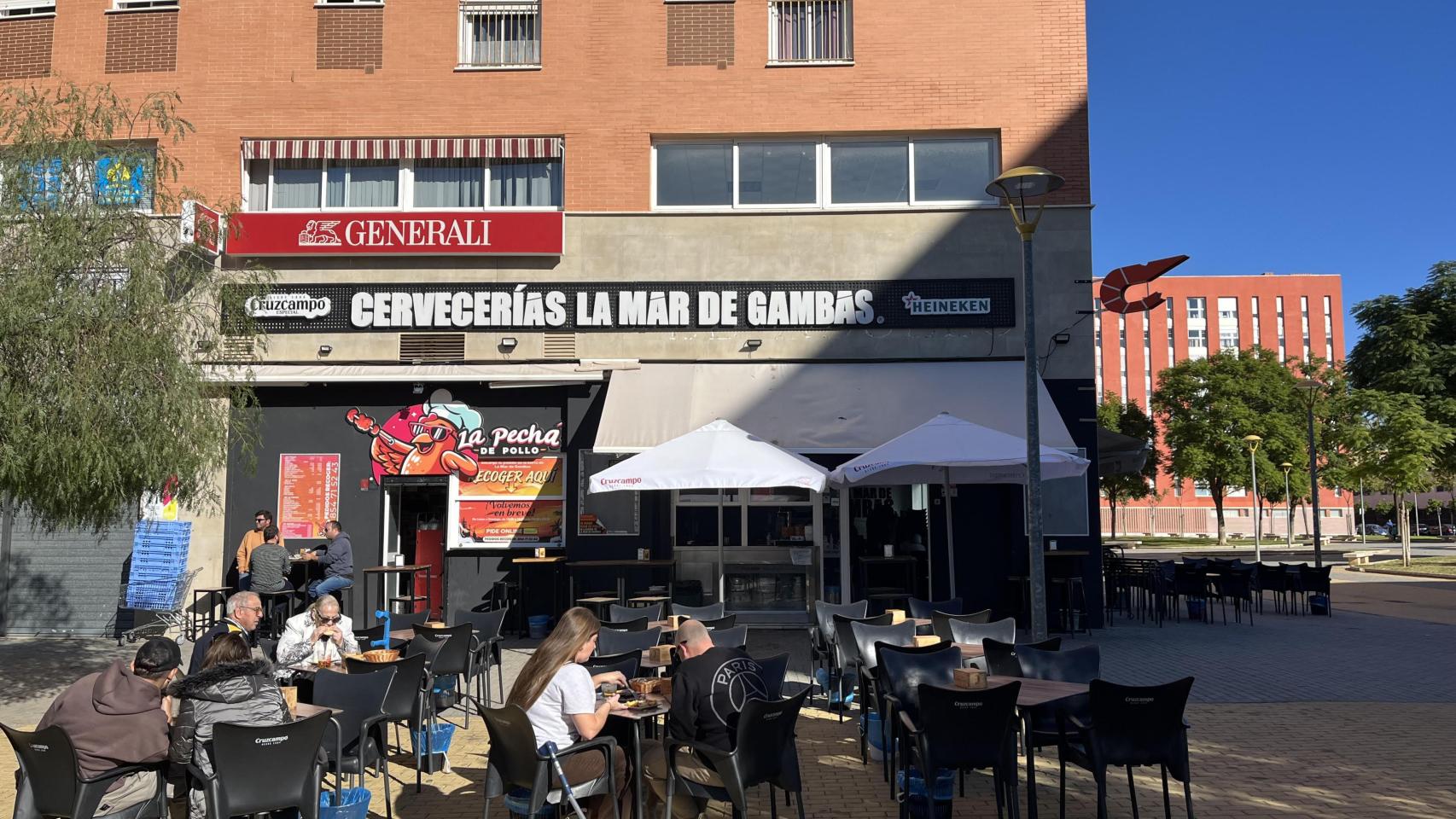 Uno de los locales de La Mar de Gambas, en Sevilla.