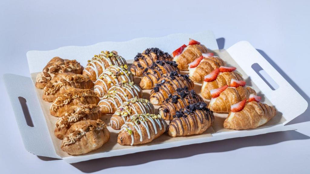 Bandeja de cruasanes.