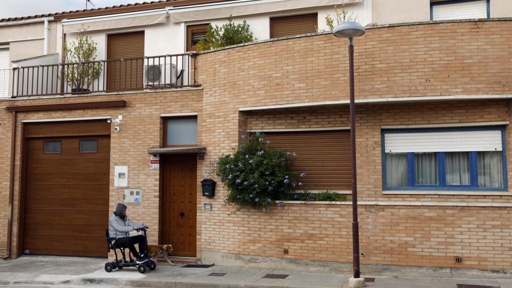 Fachada del chalet de Santos Cerdán y Paqui Muñoz en Milagro.