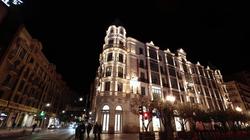 La Casa Mantilla con su nueva iluminación