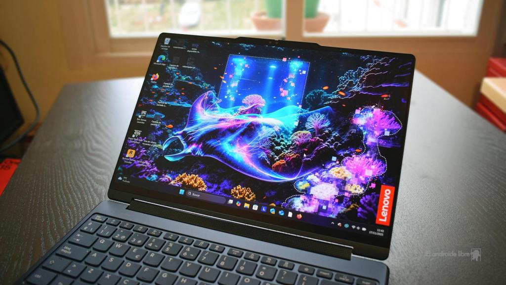 Yoga 9i 2-in-1 Gen 10 Aura Edition