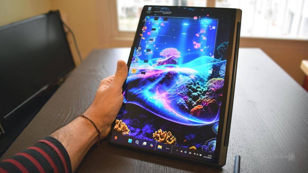 Yoga 9i 2-in-1 Gen 10 Aura Edition