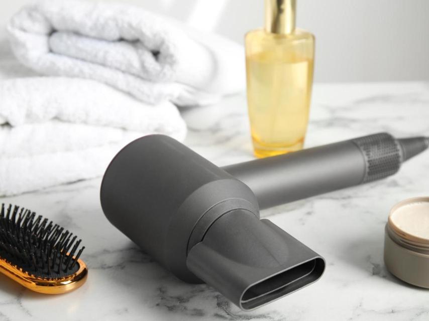 Los secadores requieren especial cuidado a la hora de limpiarlos.