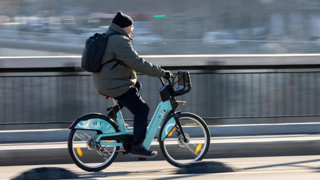 Un usuario de Bizi Zaragoza