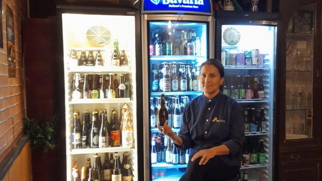 Lorena Freire,  en su bar Liquidos.