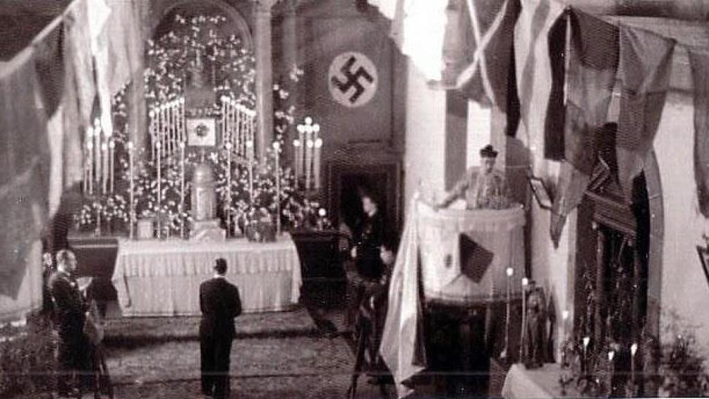 Misa celebrada en la parroquia de Lavacolla, muy cerca del campo de concentración. https://www.loscamposdeconcentraciondefranco.es/