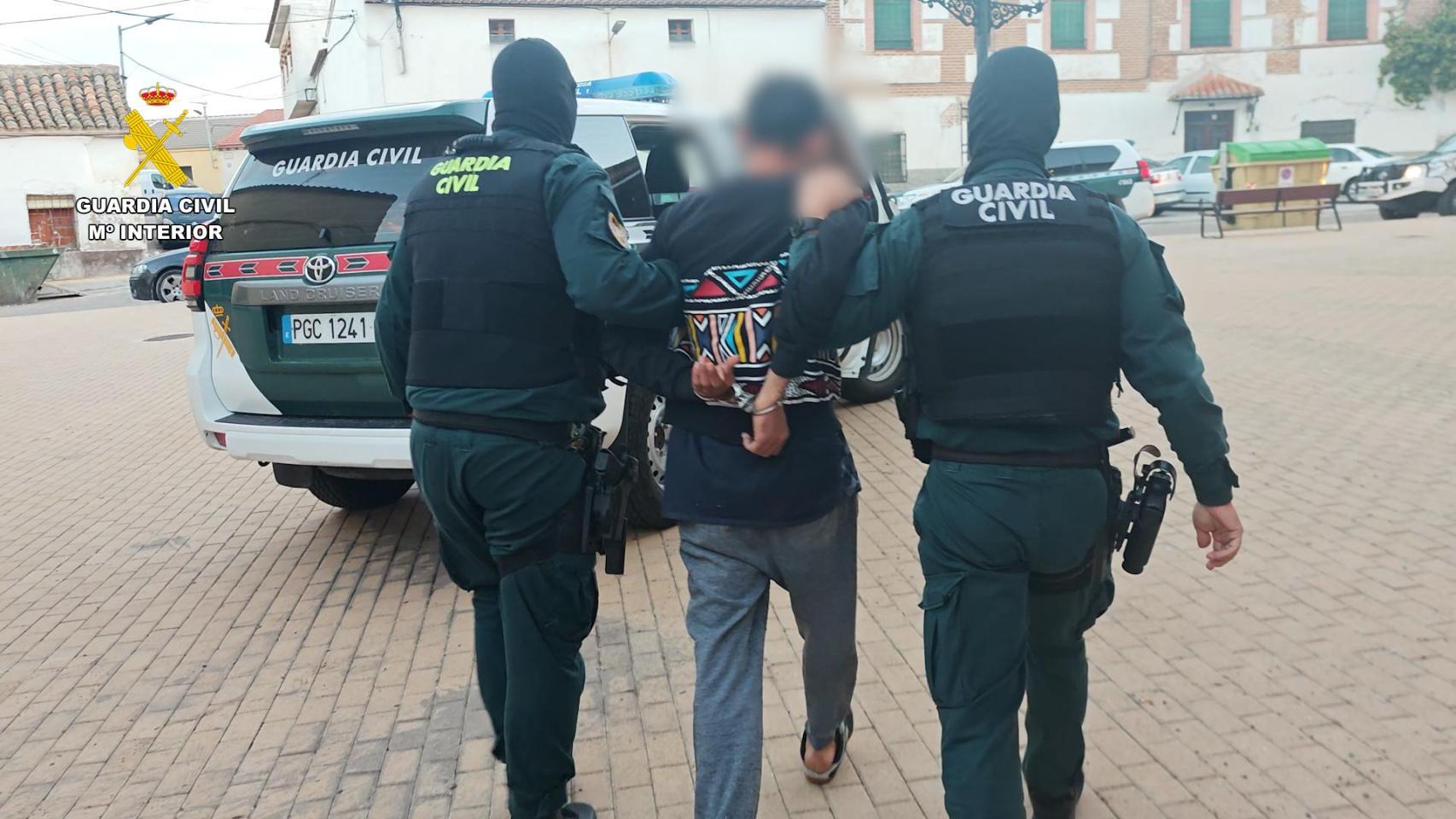 Un miembro de los AB7 detenido por la Guardia Civil.