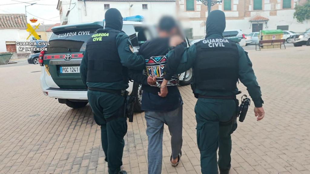 Un miembro de los AB7 detenido por la Guardia Civil.