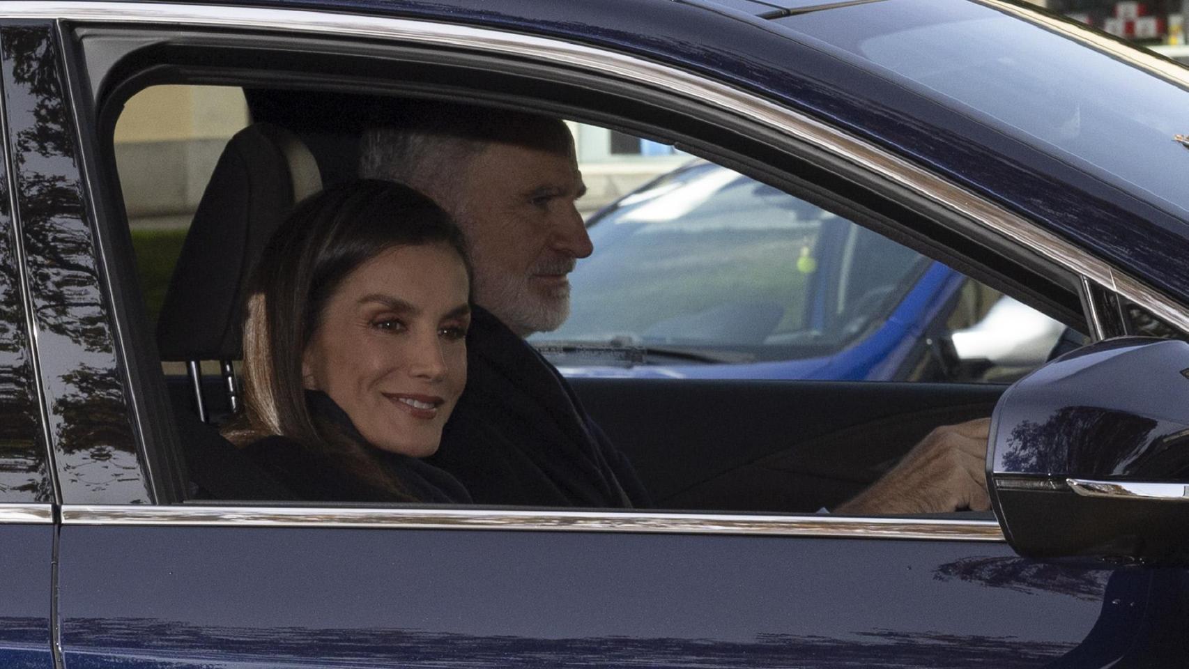 Los reyes Felipe y Letizia, este sábado en el almuerzo privado con su familia en el Palacio de El Pardo.