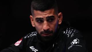 Ilia Topuria, en la esquina de su hermano Aleksandre en el UFC Qatar