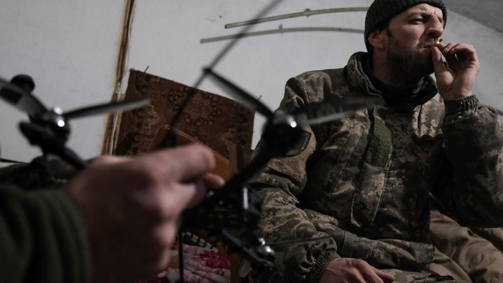 Soldados de Infantería de la 93 Brigada del Ejército de Ucrania, en el frente de Donetsk.