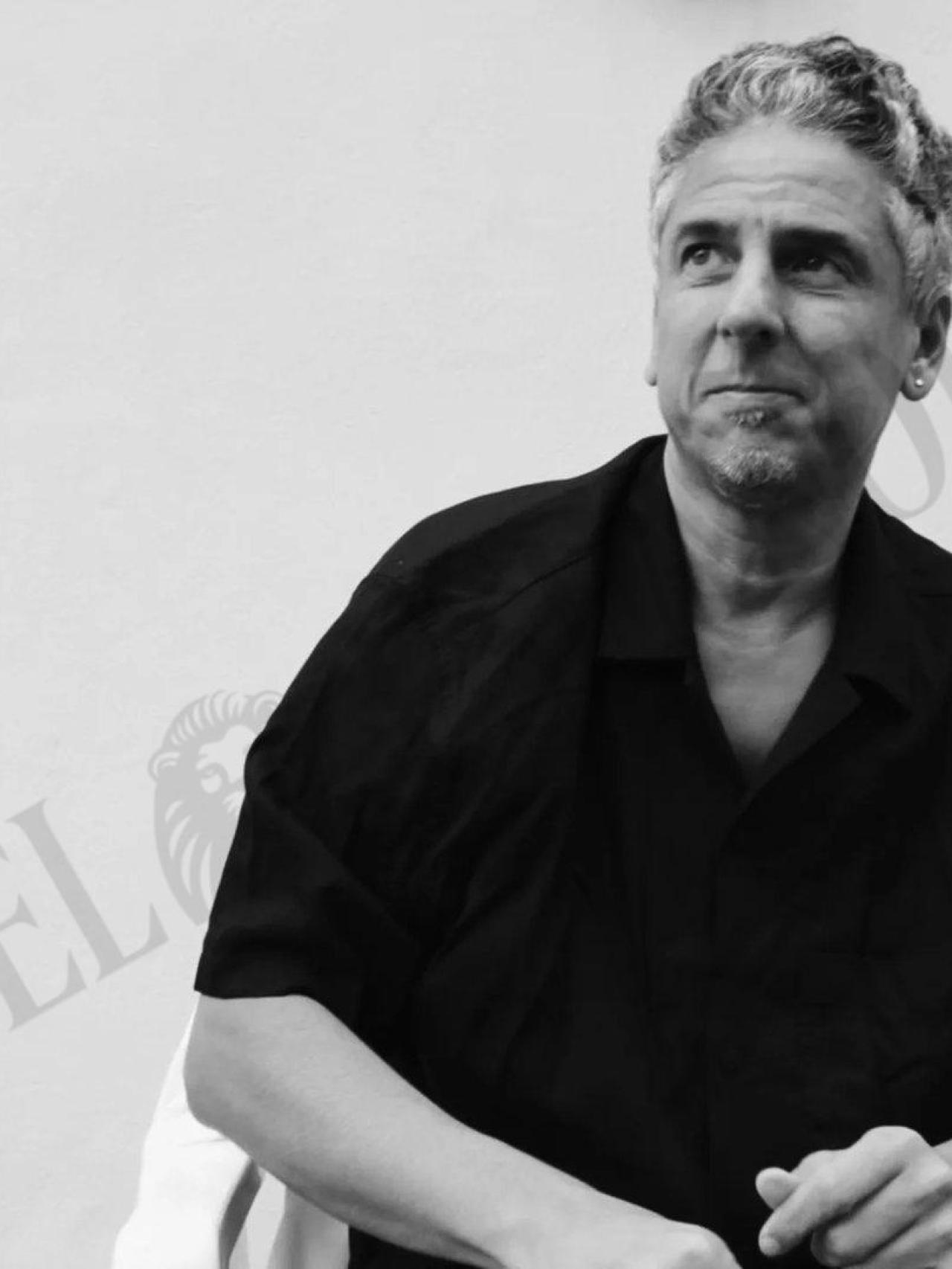 Martiño Ramos Soto,  también conocido en los círculos de izquierda como 'Martinho o Minho', en una imagen reciente utilizada para mostrarse como fotógrafo.