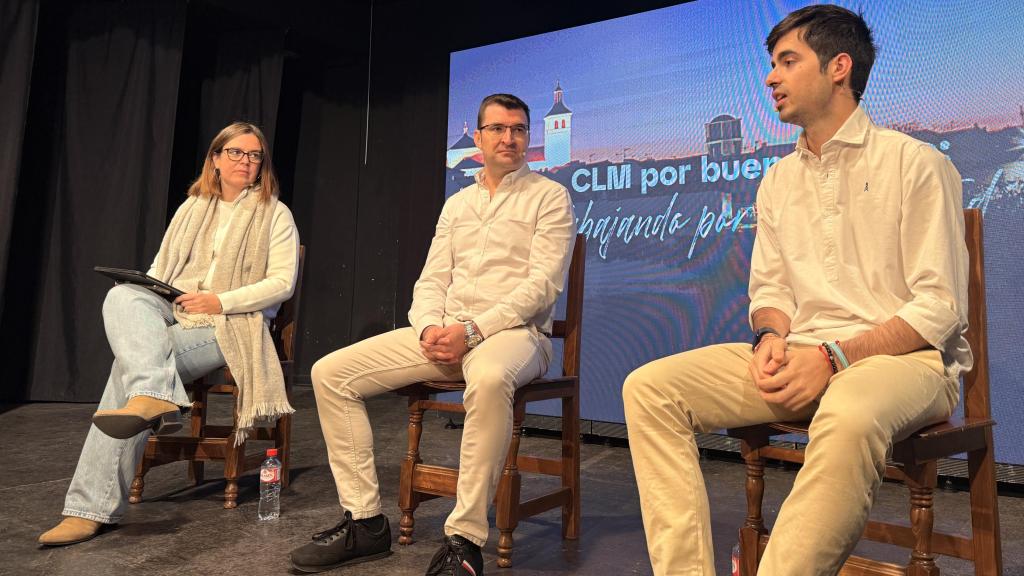 Esther Padilla,  Javier Pasamontes y Nacho Hernández, de izquierda a derecha.