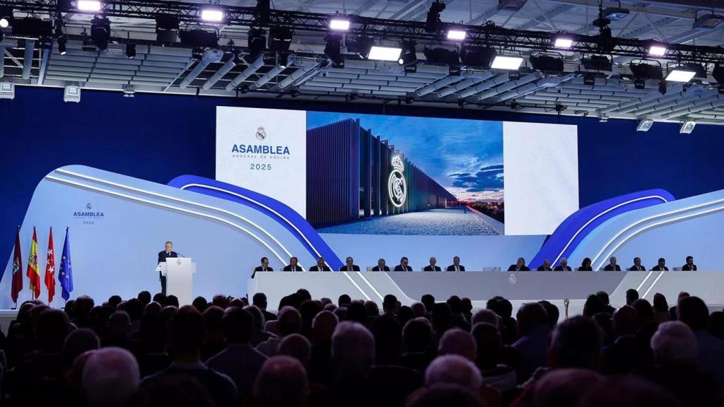 Florentino Perez na Assembleia Ordinária do Real Madrid 2025