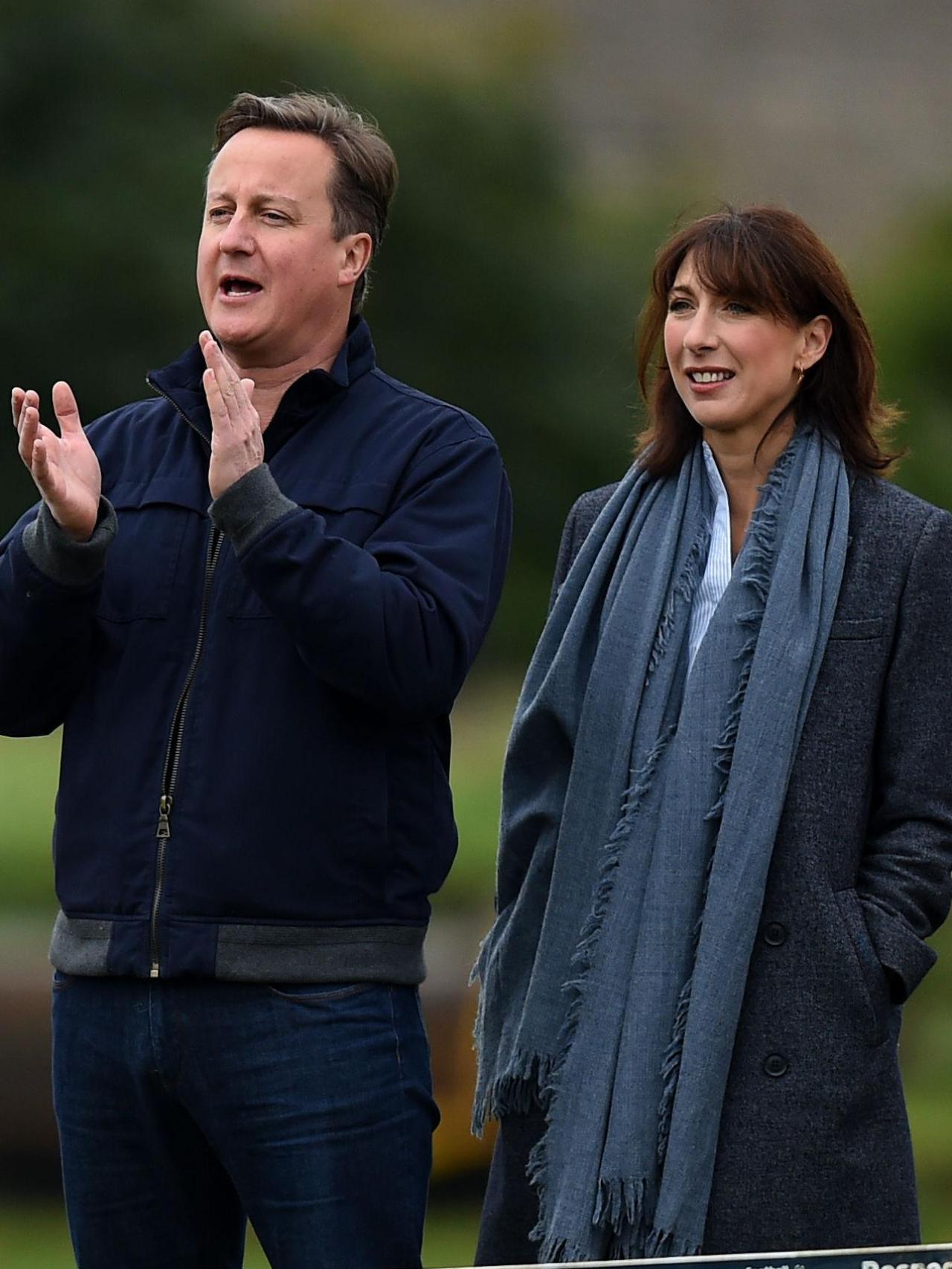 Cameron, con su esposa en un evento público.
