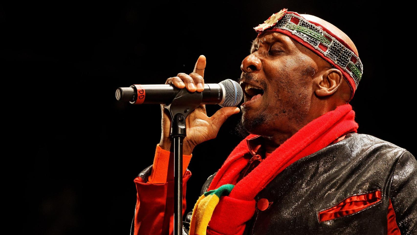 Jimmy Cliff durante un concierto en Francia en 2012. Foto: Thesupermat/Wikimedia Commons