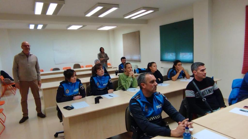 Formación teórica y práctica del uso de la táser en Santa Marta de Tormes