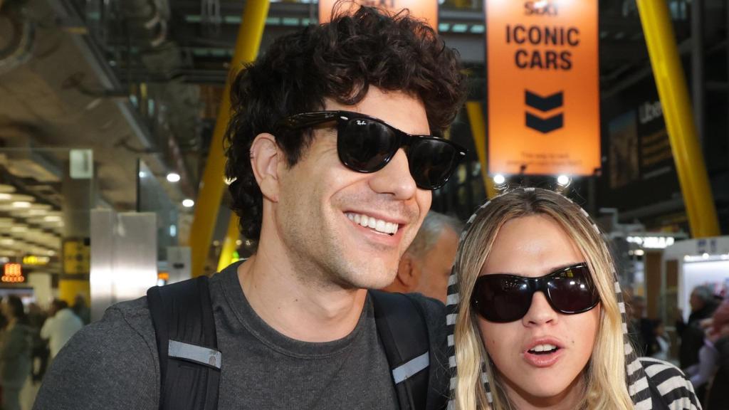 Javier Calvo, este lunes 24 de noviembre, en el Aeropuerto Adolfo Suárez Madrid-Barajas