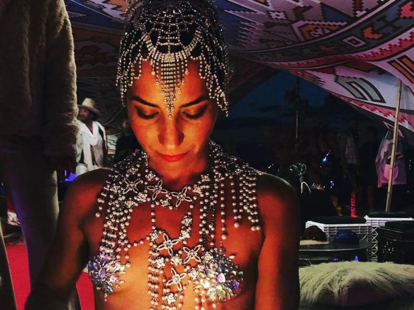 Flor durante uno de sus ritos.