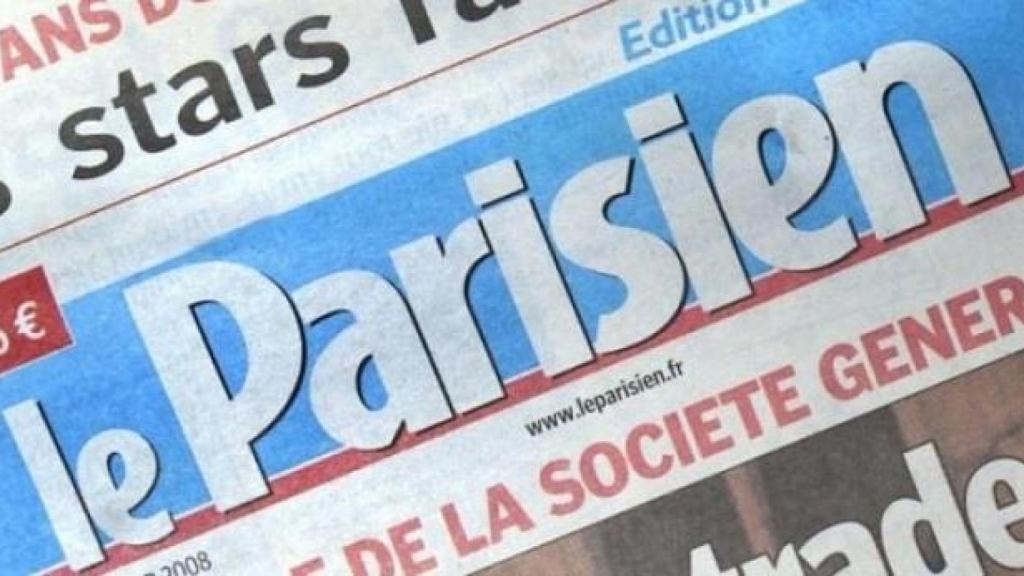 Un ejemplar de Le Parisien en un quiosco en París (Francia).