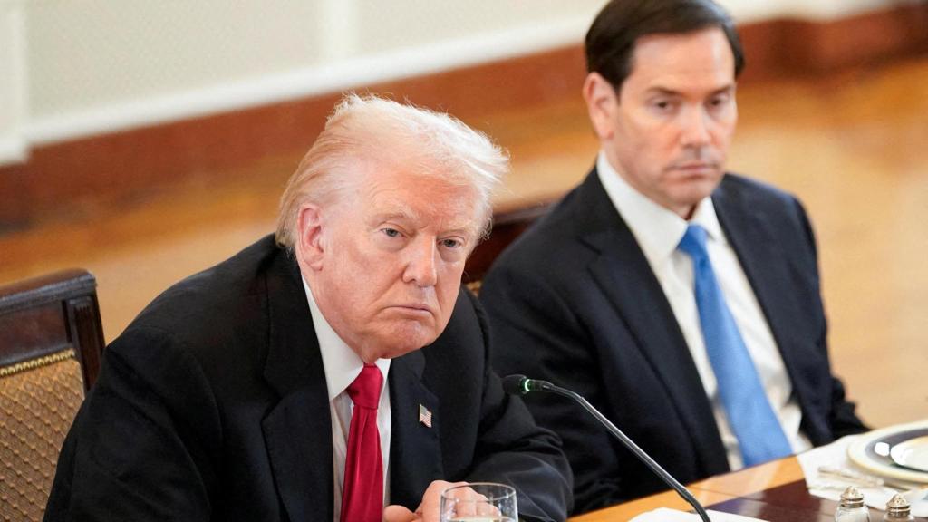 El presidente de Estados Unidos, Donald Trump, y el secretario de Estado, Marco Rubio.