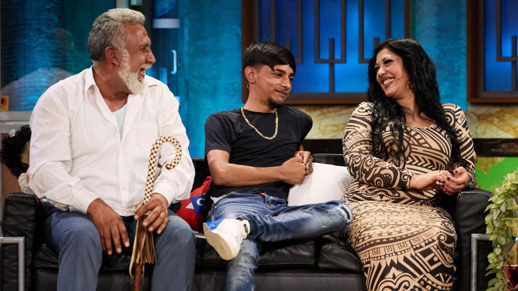 Los tres actores gitanos de ‘Ciudad sin sueño’ en La Revuelta