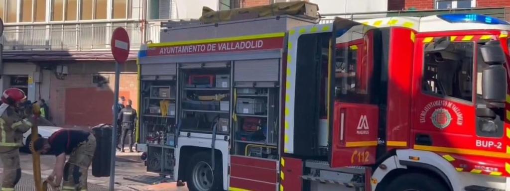 Firefighters in an archive photo of the intervention issued by the Valladolid City Council.