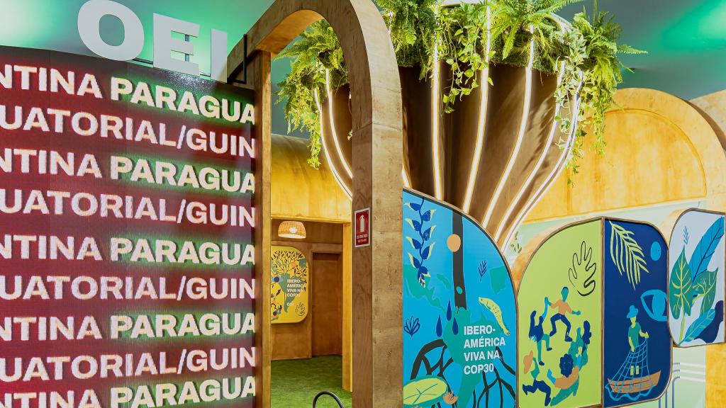 Stand de la OEI en la cumbre del clima de Brasil.