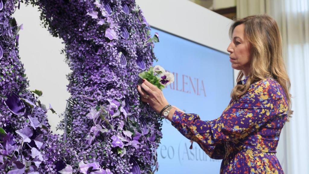 La alcaldesa de Zaragoza, Natalia Chueca, durante el acto del 25N
