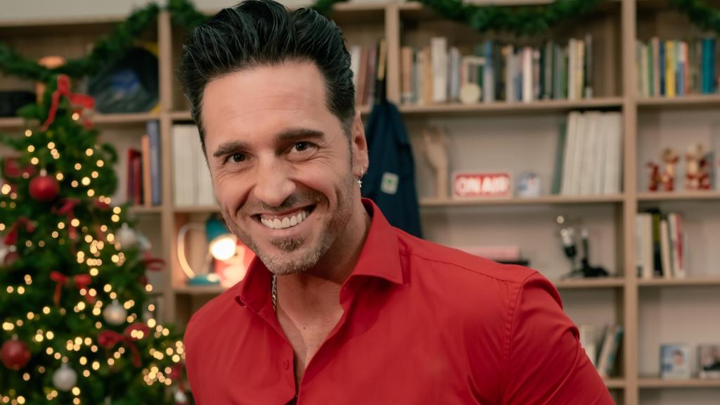 David Bustamante canta contra de la Navidad.